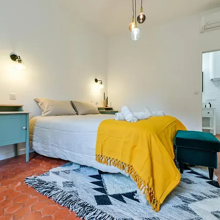 Flavie - Hypercentral Cosy Modern - By Tgb